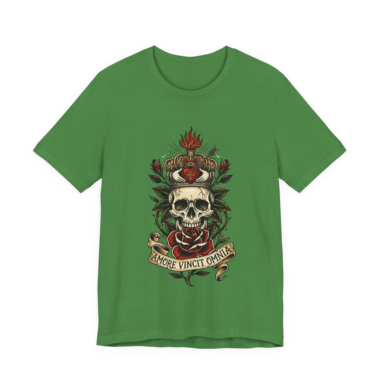 Skull Claddagh Crown Classic Tattoo Tee – "Amore Vincit Omnia" Vintage Gothic Graphic T‑Shirt