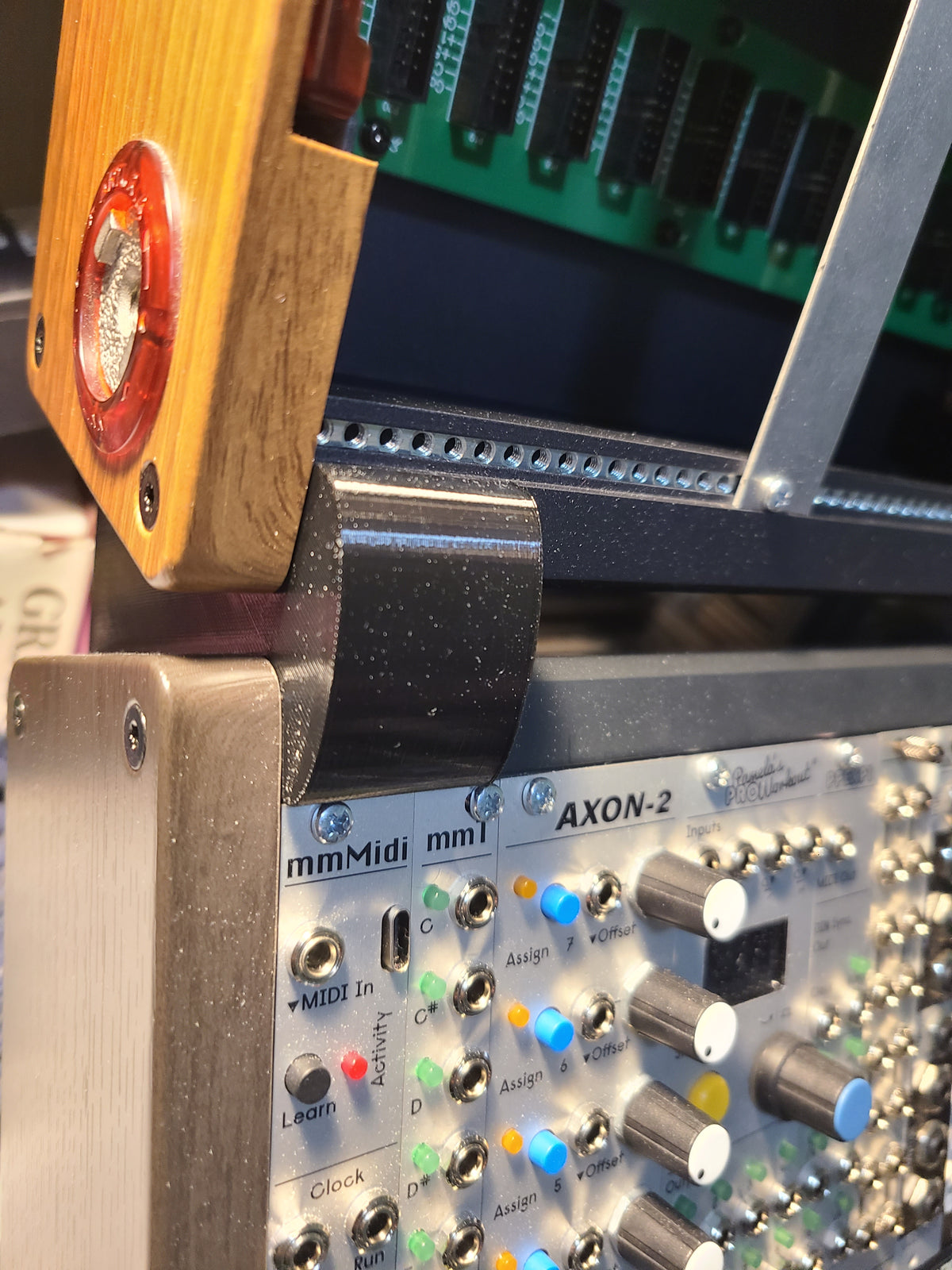 MHM - RB+3 - RackBrute Expander Brackets