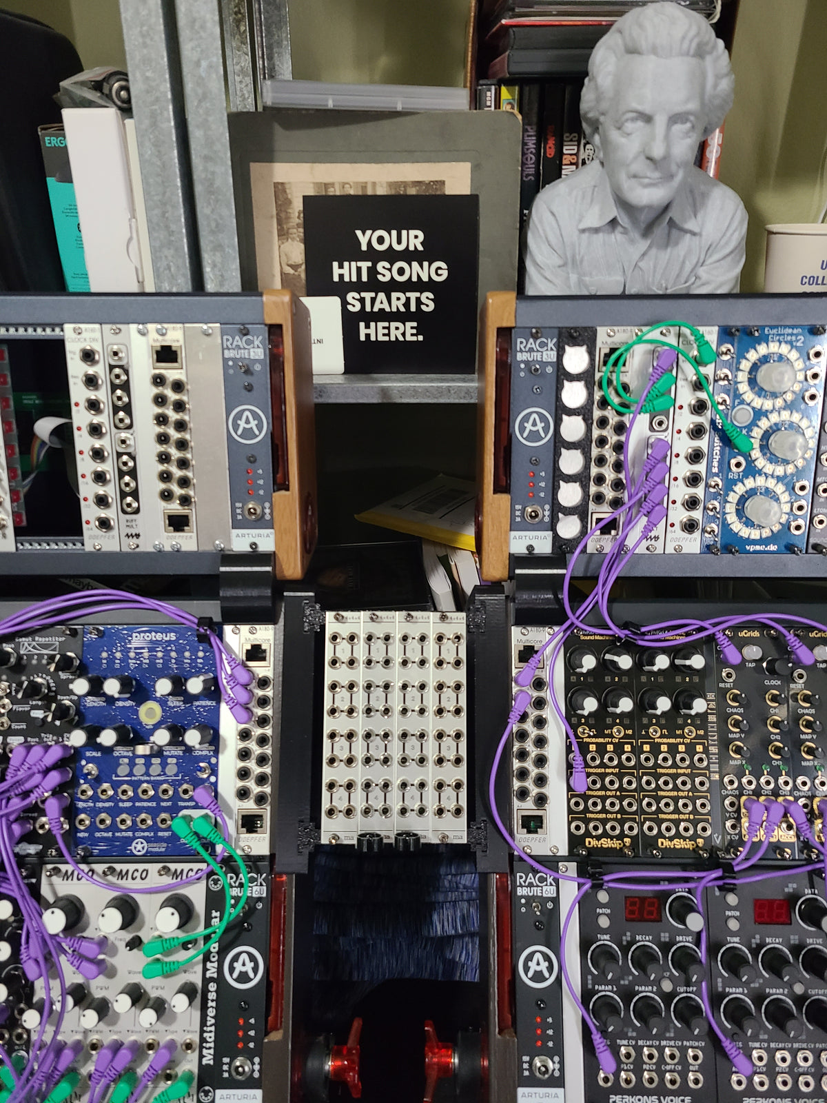 MHM - RB-Between - 16HP Floating Rack for RackBrute