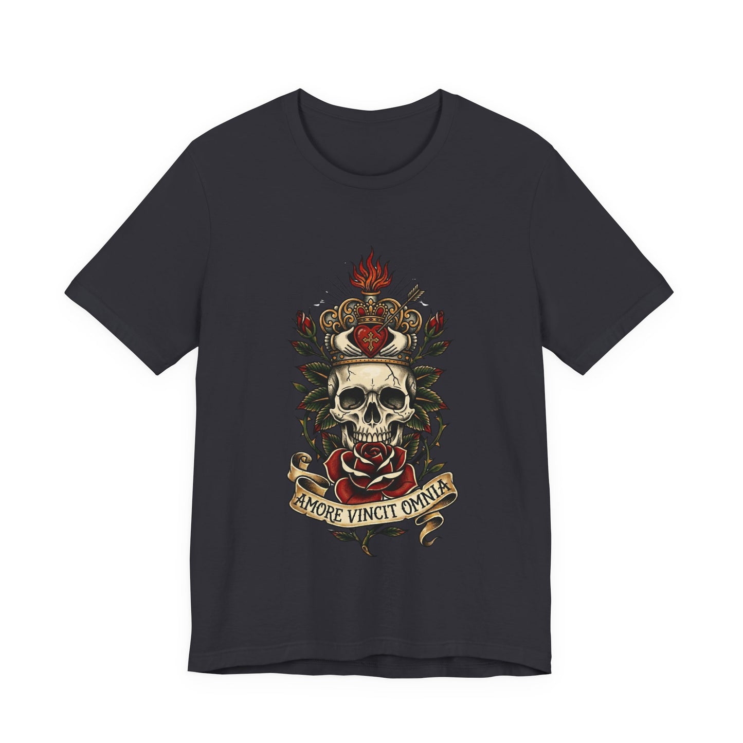 Skull Claddagh Crown Classic Tattoo Tee – "Amore Vincit Omnia" Vintage Gothic Graphic T‑Shirt